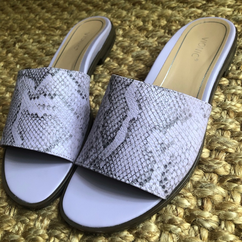 Vionic Demi Slide Sandals. Size 8.5